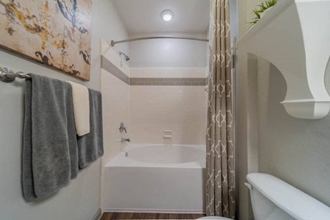 Spacious bathroom at The Oxmoor in Birmingham, AL